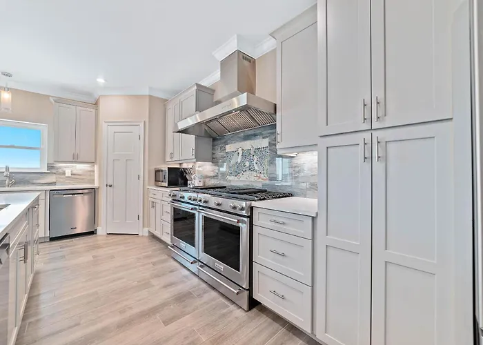 New Aqua Vista By Gsvr - Beachfront With Pool, Theater & Game - Free Activities And Golf
